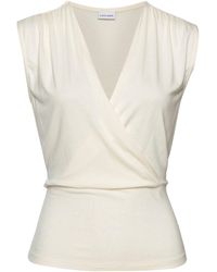 Lascana - Shirttop mit dezenten Raffungen an der Schulter, elastisches top - Lyst