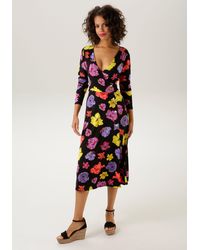 Aniston CASUAL - Jerseykleid mit farbenfrohen Blüten bedruckt - Lyst