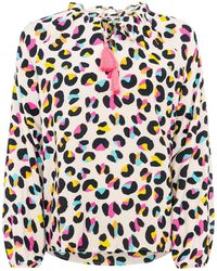 Zwillingsherz - Schlupfbluse "Crazy Leo" buntem Leomotiv, Bindeband mit pinken Tasseln - Lyst