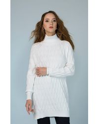 Passioni - Weißer Oversize Pullover oder Strickkleid mit detailliertem Zopfmuster - Lyst