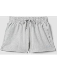 Gap - Shorts Grigi - Lyst