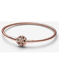 PANDORA - Limited Edition Moments Sparkling Snowflake Clasp Bangle - Lyst