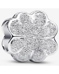 PANDORA - Textured Clover Mini Charm - Lyst