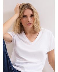 Phase Eight - Saphiya Cotton Slub V Neck T-Shirt - Lyst