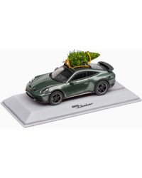Porsche Design - Porsche 911 Dakar (992) mit Tannenbaum – Christmas - Lyst