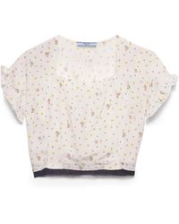 Prada - Top Corto De Manga Corta De Pongé Con Estampado Floral - Lyst