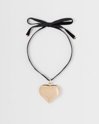 Prada - Choker Con Pendente Large Eternal Gold In Oro Giallo - Lyst