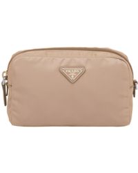 prada logo plaque clutch bolsa