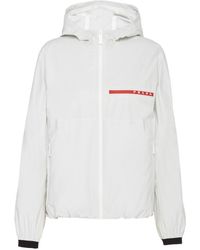 Prada - Veste À Capuche En Re-Nylon Léger - Lyst