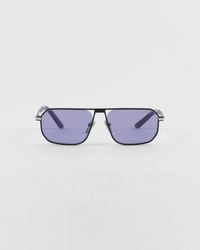 Prada - Sonnenbrille Mit Ikonischer Plakette Aus Metall - Lyst