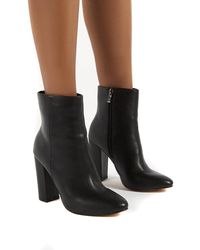 Presley Ankle Boots In Black 