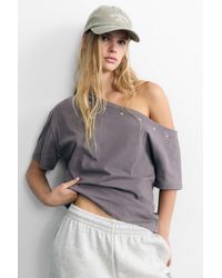 Pull&Bear - Asymmetric Star T-Shirt - Lyst
