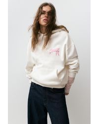 Pull&Bear - Felpa Con Cappuccio E Grafica A Fiocco - Lyst
