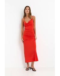 Pull&Bear - Asymmetrisches Midikleid Mit Trägern - Lyst
