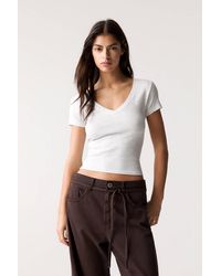 Pull&Bear - T-Shirt Mit V-Ausschnitt - Lyst