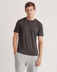 Quince - Flowknit Breeze Performance Henley Tee, 100% Polyester - Lyst