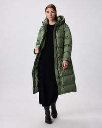 Quince - Responsible Down Long Puffer Jacket, Recycled Polyester - Lyst