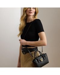 Ralph Lauren - Kleine Narbenleder-Umhängetasche Tanner - Lyst