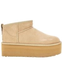 UGG - Stivaletti Classic Ultra Mini Platform Donna - Lyst