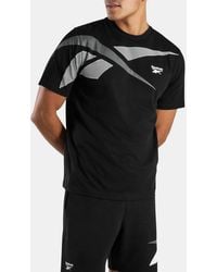 Reebok - Logo Placement T-Shirt - Lyst
