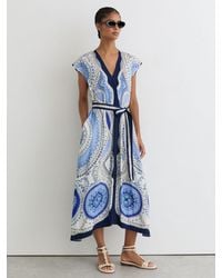Reiss - Heidi - Ivory/blue Scarf-print Belted Midi Dress, Us 0 - Lyst