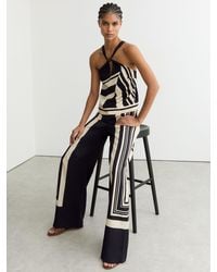 Reiss - Caris - Black/white Petite Wide-leg Scarf-print Trousers, Us 10 - Lyst