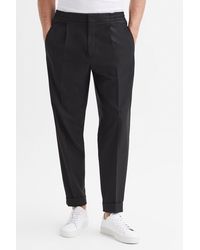 Reiss - Brighton - Black Relaxed Pleated Tapered Trousers, 36 - Lyst