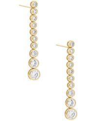 Shashi - Pendiente De Gota De Diamante Bezel En Color Oro Metálico Talla En - Lyst