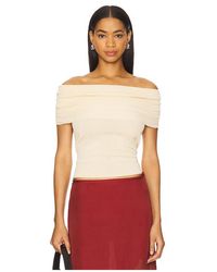 Astr - Top Con Hombros Descubiertos Top En Color Neutral Talla En - Lyst