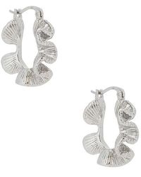 Amber Sceats - Pendientes De Aro Greyson En Color Plateado Metálico Talla En - Lyst