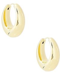 Shashi - Pendientes De Aro Cameron En Color Oro Metálico Talla - Lyst