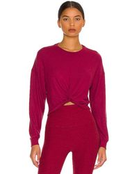 Beyond Yoga Twist It Fate Cropped Pullover - Red