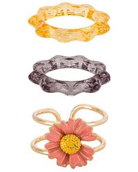8 Other Reasons Flower With Acrylic Ring Set - Pink