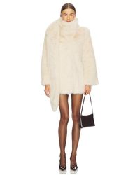 LOBA - Mantel Brenda - Lyst