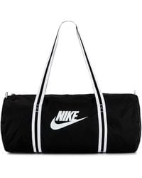 weekend bag nike