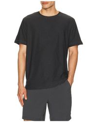 Vuori - Strato Tech Tee - Lyst
