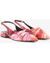 Roberto Cavalli - Le Pettegole Slingback With Plumage Print - Lyst