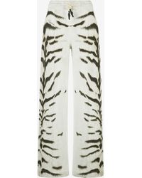 Roberto Cavalli - Pantaloni Sportivi Da Uomo Con Stampa Tigresse Bianca Ogat X - Lyst