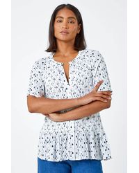 Roman - Ditsy Print V-Neck Crinkle Button Blouse - Lyst