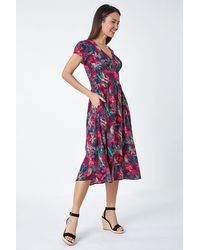 Roman - Floral Print Shirred Midi Dress - Lyst