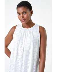 Roman - Sleeveless Textured Floral Print Top - Lyst