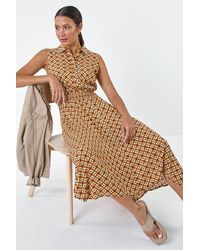 Roman - Geometric Hanky Hem Stretch Midi Dress - Lyst