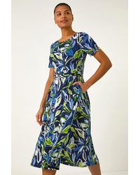 Roman - Leaf Print Gathered Midi Dress - Lyst