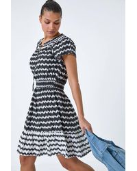 Roman - Zig Zag Border Print Shirred Dress - Lyst