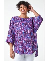 Roman Curve - Abstract Print Dipped Hem Top - Lyst