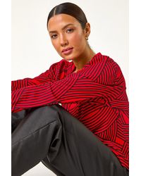 Roman - Geometric Print V-Neck Stretch Top - Lyst