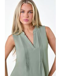 Roman Petite - Petite Sleeveless Pleat Detail Top - Lyst