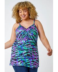 Roman Curve - Sleeveless Animal V-Neck Vest Top - Lyst