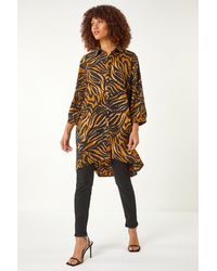 Roman - Animal Print V-Neck Longline Blouse - Lyst