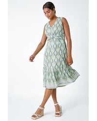 Roman - Twist Front Leaf Print Stretch Dress - Lyst